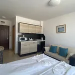 Summer Breeze 503 Private Sunny Апартамент