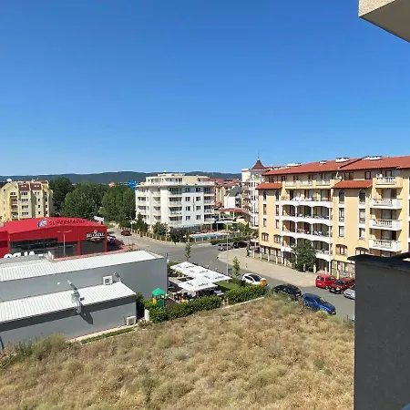 Apartment Summer Breeze 503 Private Sunny